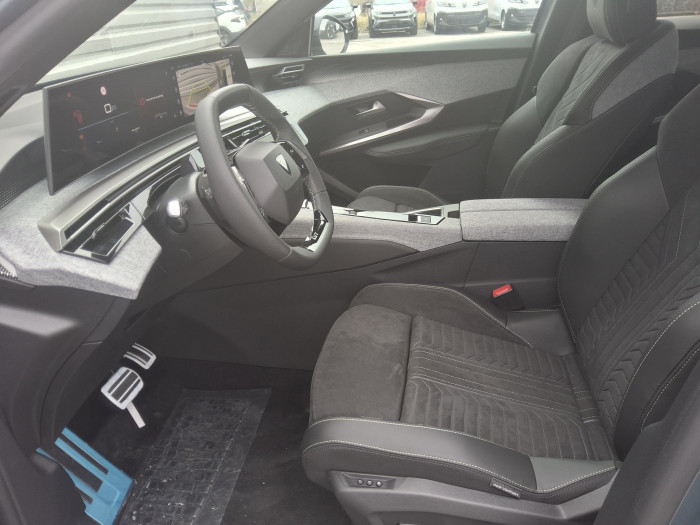 Peugeot 3008 Nouveau Hybrid 145 e-DCS6 GT Exclusive