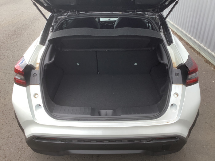 Nissan JUKE Nouveau HYBRID 143 N-Connecta