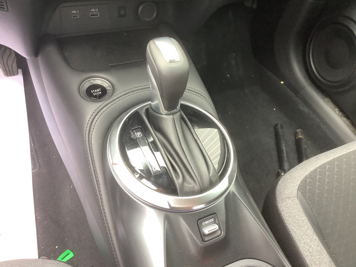 Nissan JUKE Nouveau HYBRID 143 N-Connecta