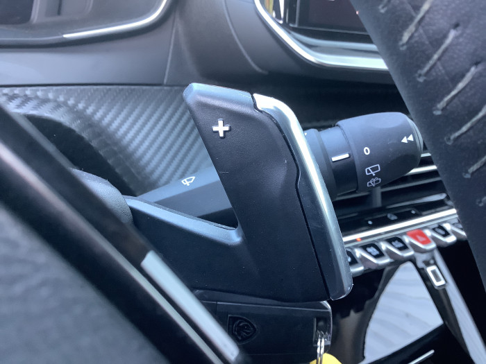 Peugeot 208 Nouvelle Hybrid 100 e-DCS6 Allure