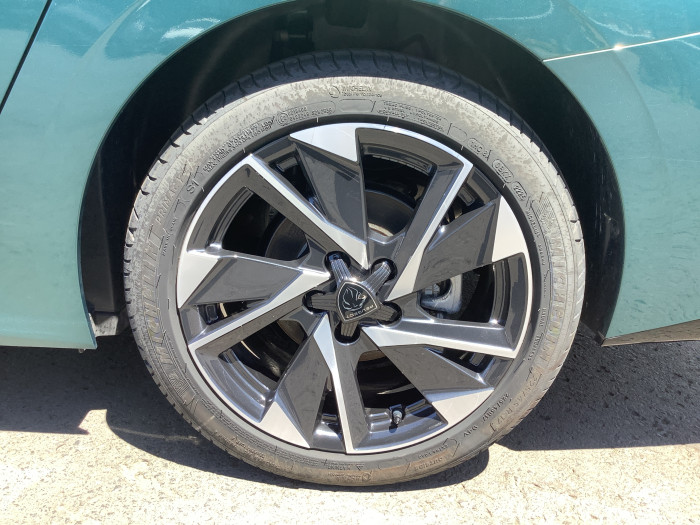 Peugeot 308 SW Hybrid 145 e-DCS6 Allure