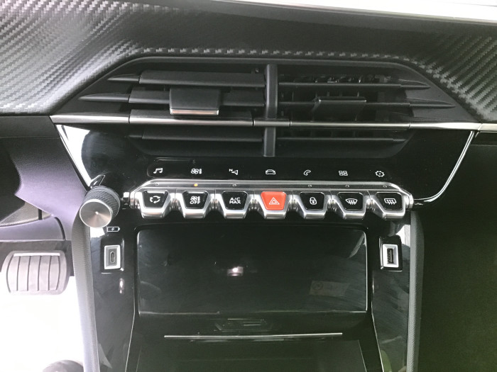 Peugeot 2008 BlueHDi 130 S&S EAT8 Allure Pack