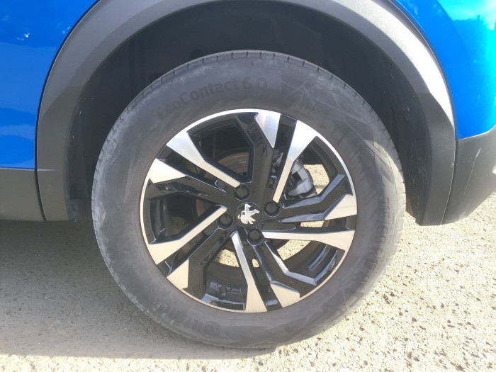 Peugeot 2008 BlueHDi 130 S&S EAT8 Allure Pack