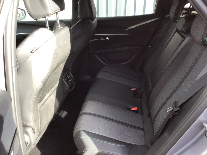 Peugeot 3008 BlueHDi 130ch S&S EAT8 Allure Pack