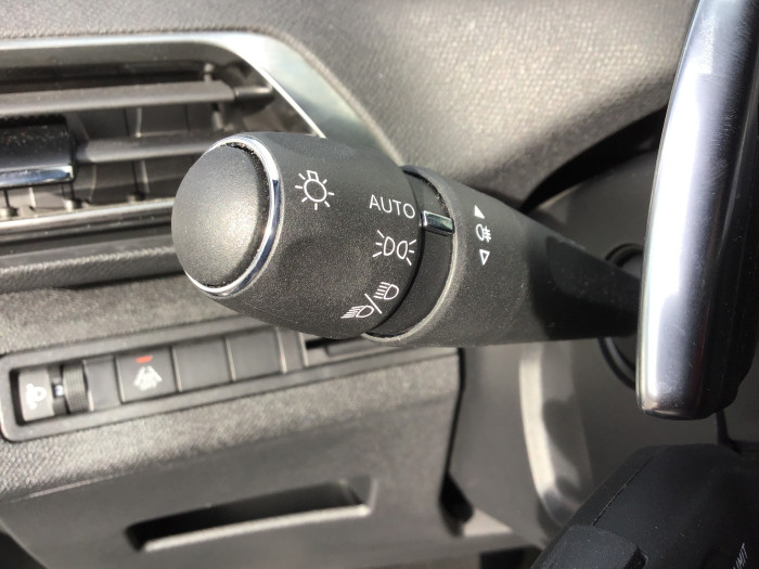 Peugeot 3008 BlueHDi 130ch S&S EAT8 Allure Pack