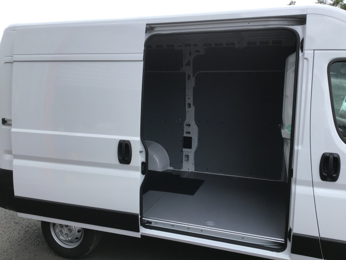 Opel MOVANO FOURGON FGN 3.3T L2H2 140 CH PACK CLIM - 4P