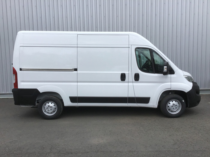 Opel MOVANO FOURGON FGN 3.3T L2H2 140 CH PACK CLIM - 4P