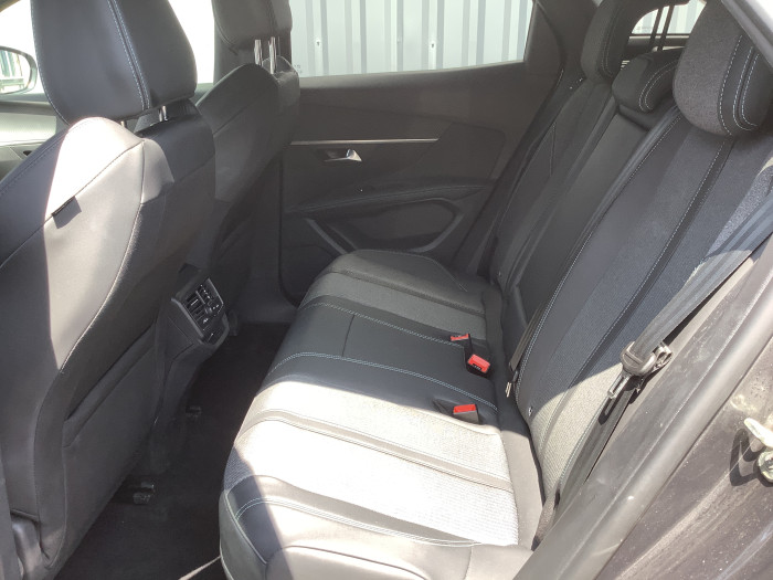 Peugeot 3008 Hybrid 180 e-EAT8 Allure Pack