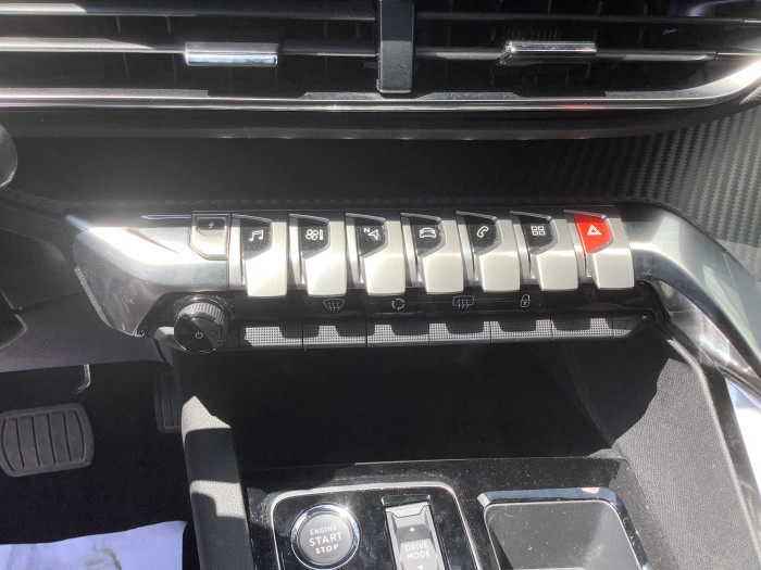 Peugeot 3008 Hybrid 180 e-EAT8 Allure Pack