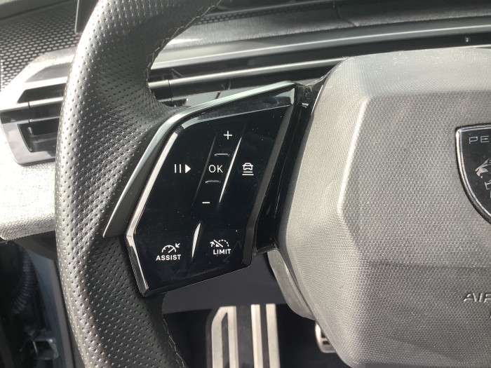 Peugeot 3008 Nouveau Hybrid 136 e-DCS6 GT