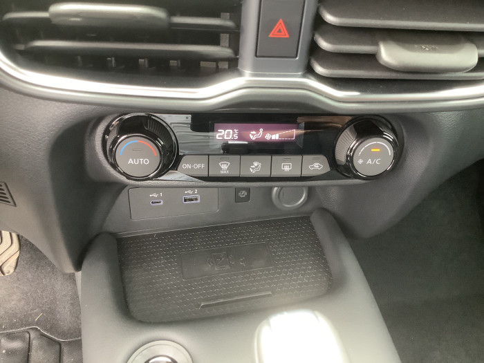 Nissan JUKE Nouveau HYBRID 143 N-Connecta