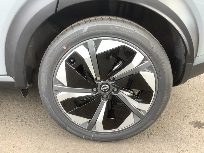 Nissan JUKE Nouveau HYBRID 143 N-Connecta
