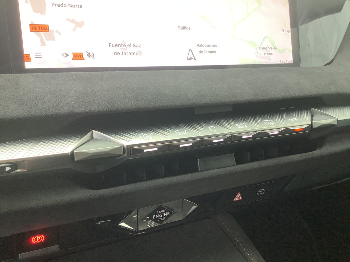 DS DS 4 PureTech 130 EAT8 Performance Line