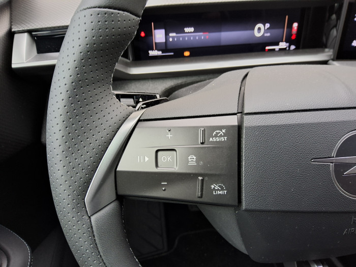 Opel GRANDLAND Nouveau 1.2 Turbo Hybrid 145 ch e-DCT6 GS