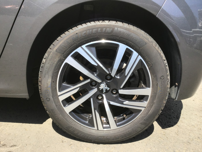 Peugeot 208 PureTech 100 S&S BVM6 Allure Pack