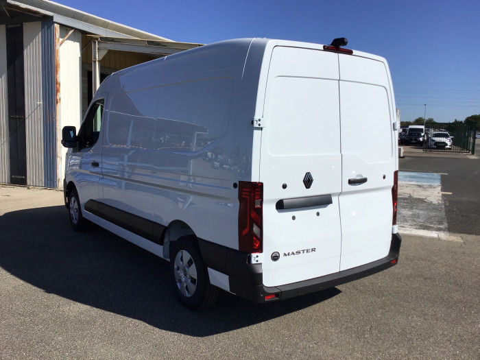 Renault MASTER FOURGON Nouveau FGN TRAC 3T5 L2H2 BLUE DCI 150 EXTRA BVA9 - 4P