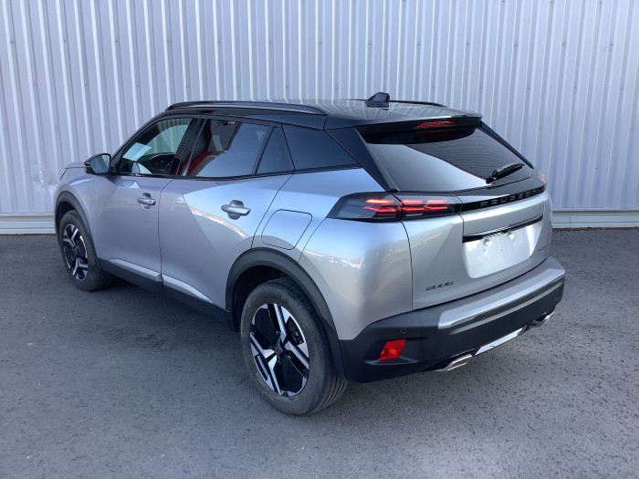 Peugeot 2008 Nouveau Hybrid 145 e-DCS6 GT