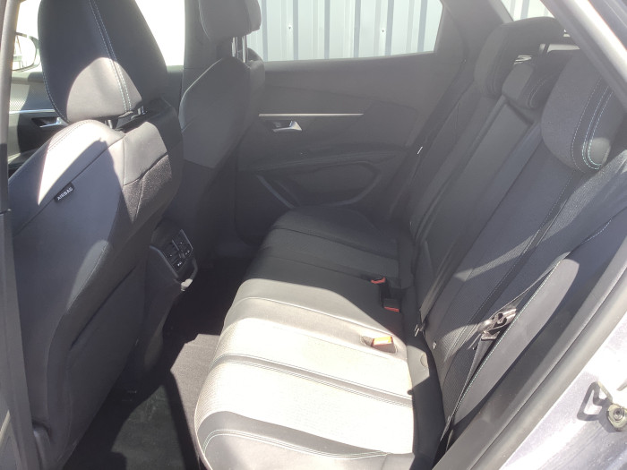 Peugeot 3008 Hybrid 136 e-DCS6 Allure Pack
