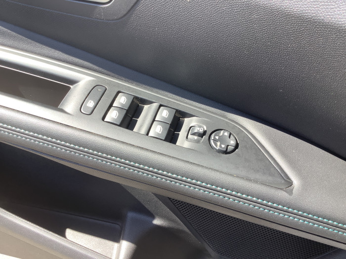 Peugeot 3008 Hybrid 136 e-DCS6 Allure Pack