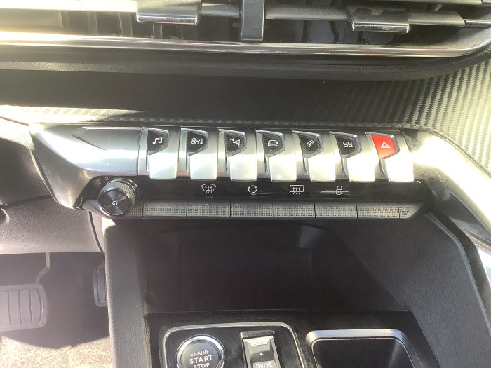 Peugeot 3008 Hybrid 136 e-DCS6 Allure Pack