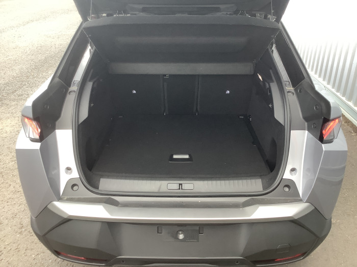 Peugeot 3008 Nouveau Hybrid 145 e-DCS6 GT
