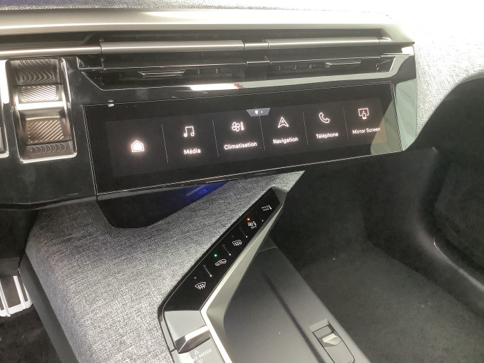 Peugeot 3008 Nouveau Hybrid 145 e-DCS6 GT