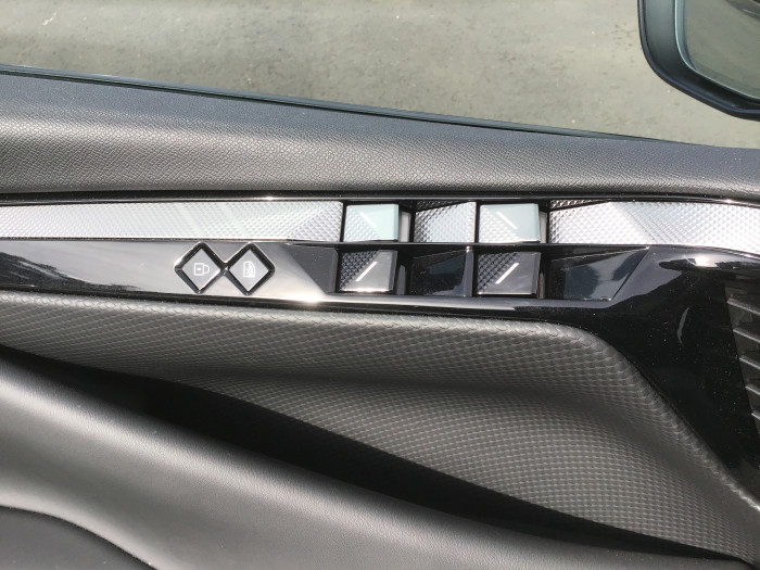 DS DS 4 Nouvelle BlueHDi 130 EAT8 Rivoli