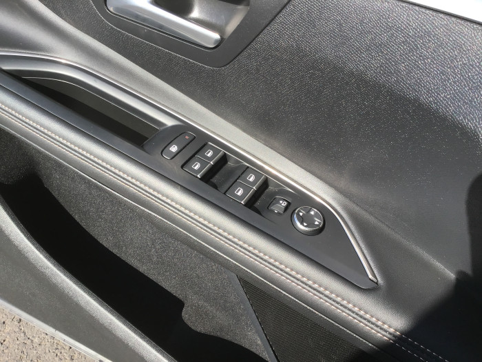 Peugeot 5008 BlueHDi 130ch S&S EAT8 GT