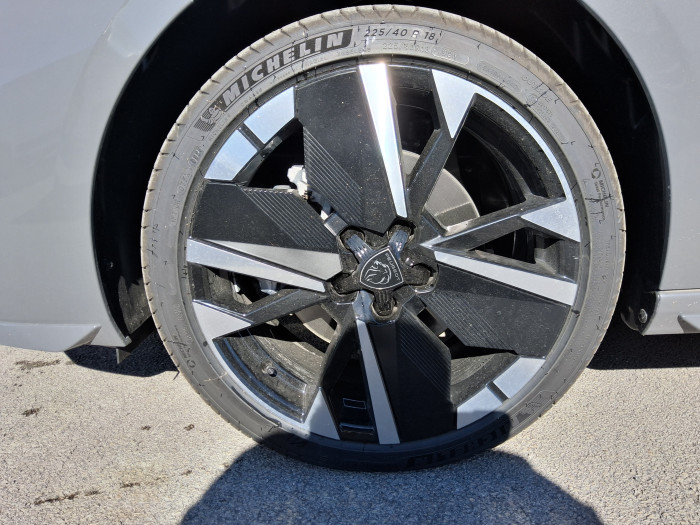 Peugeot 308 DIESEL Nouvelle BlueHDi 130ch S&S EAT8 GT