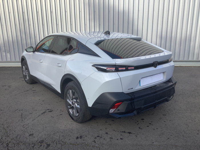 Peugeot 408 Hybrid 136 e-DCS6 Allure