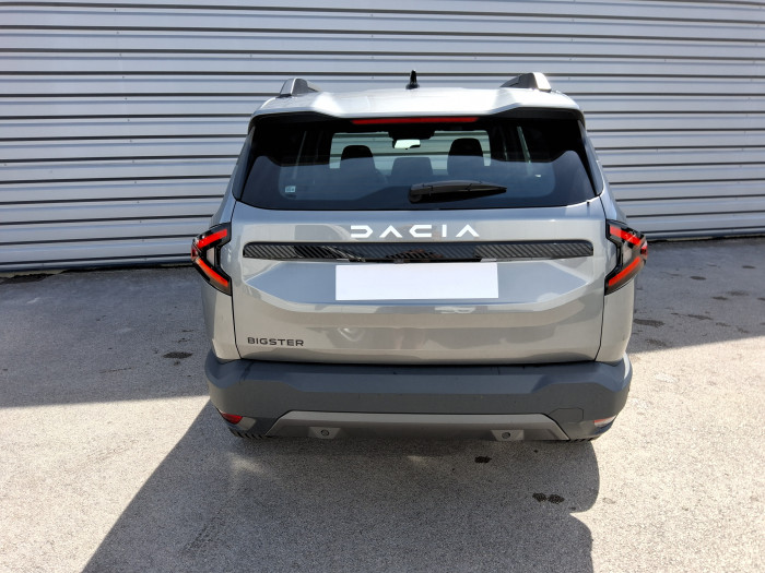 Dacia BIGSTER Mild Hybrid 140 Expression