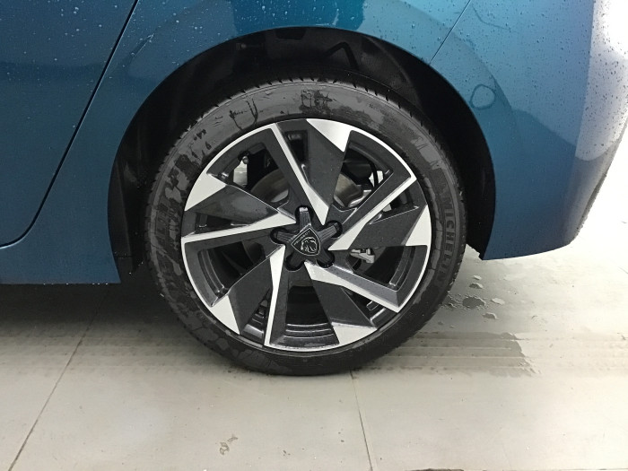 Peugeot 308 Nouvelle BlueHDi 130ch S&S EAT8 Allure