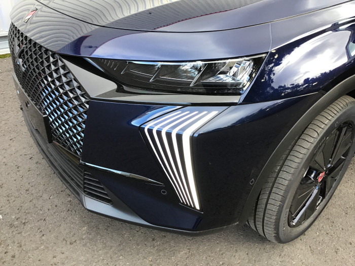 DS DS 7 Nouveau BlueHDi 130 EAT8 Performance Line