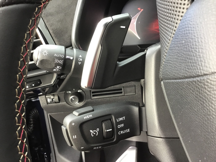 DS DS 7 Nouveau BlueHDi 130 EAT8 Performance Line