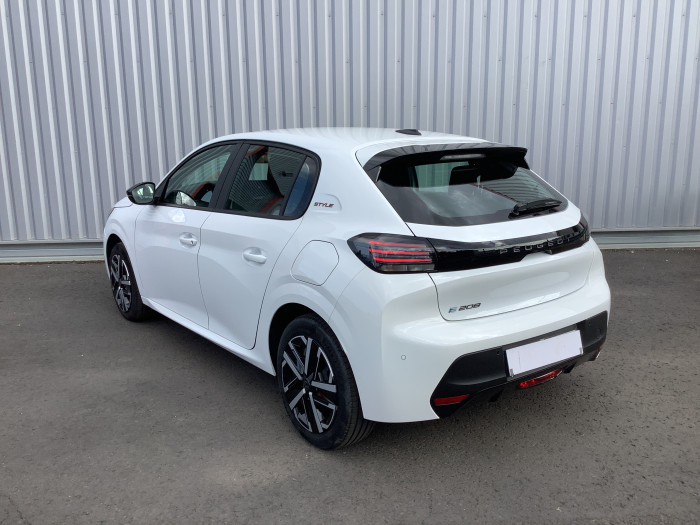 Peugeot 208 ELECTRIQUE Nouveau 136 ch 50 kWh Style