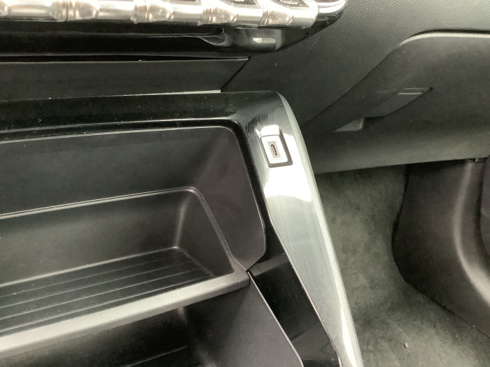 Peugeot 208 ELECTRIQUE Nouveau 136 ch 50 kWh Style