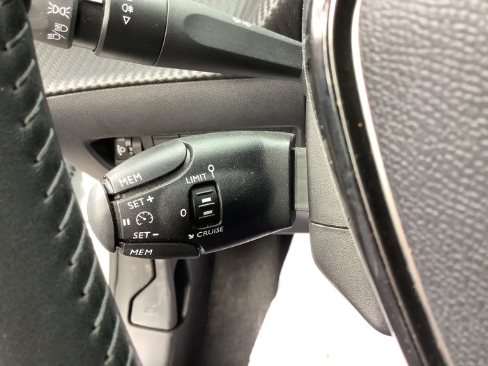 Peugeot 208 ELECTRIQUE Nouveau 136 ch 50 kWh Style
