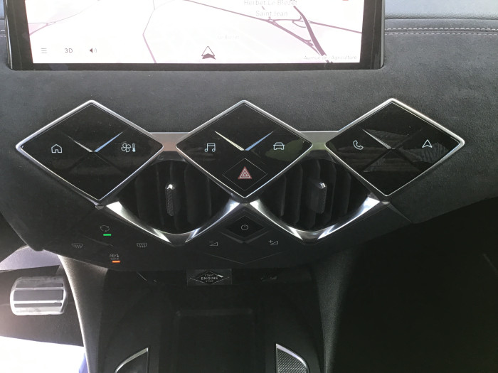 DS DS 3 Nouveau DS3 Crossback PureTech 130 EAT8 Performance Line+