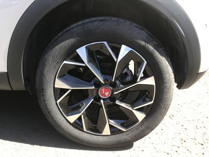 DS DS 3 Nouveau DS3 Crossback PureTech 130 EAT8 Performance Line+