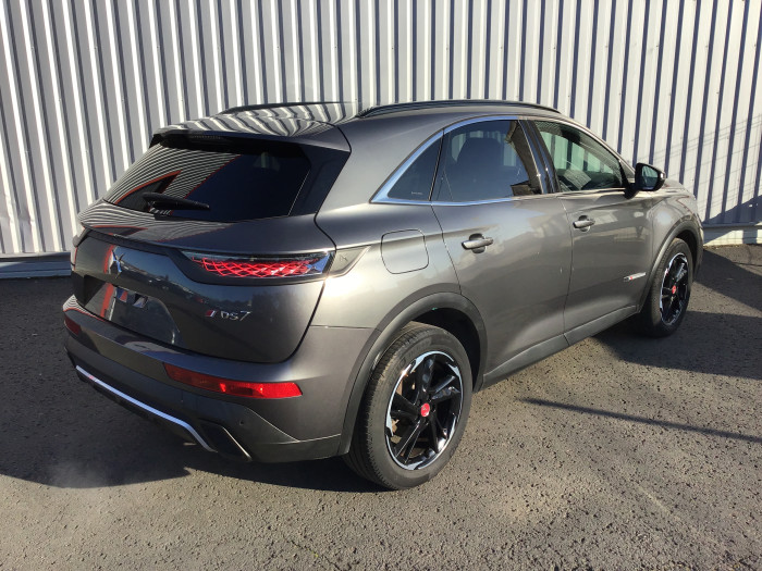 DS DS7 CROSSBACK BlueHDi 130 EAT8 Performance Line+