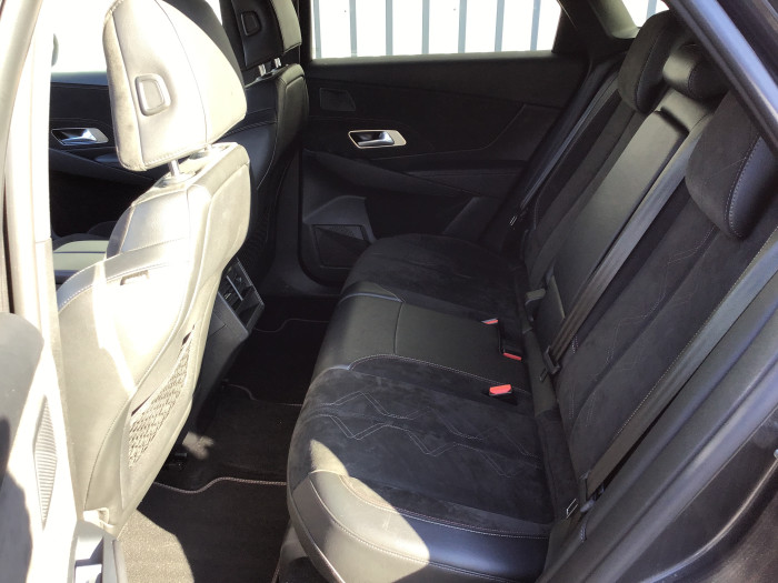 DS DS7 CROSSBACK BlueHDi 130 EAT8 Performance Line+