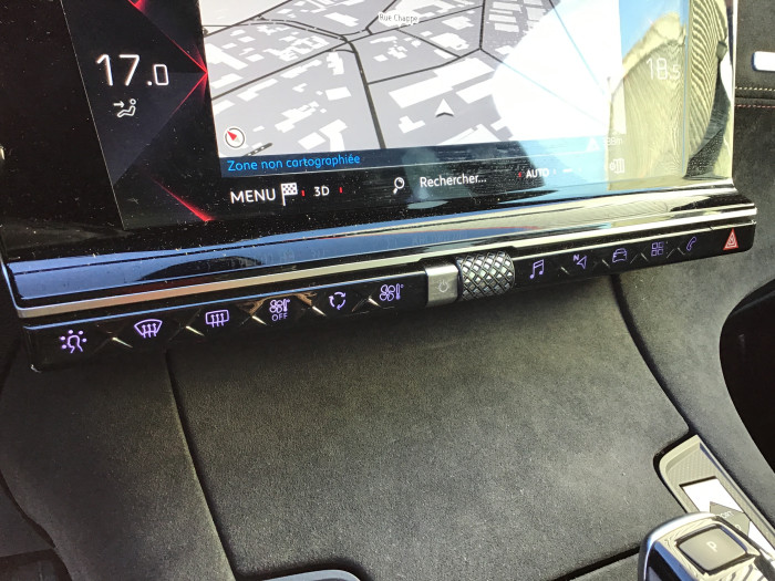 DS DS7 CROSSBACK BlueHDi 130 EAT8 Performance Line+