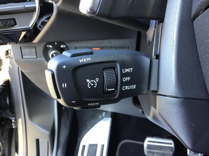DS DS7 CROSSBACK BlueHDi 130 EAT8 Performance Line+
