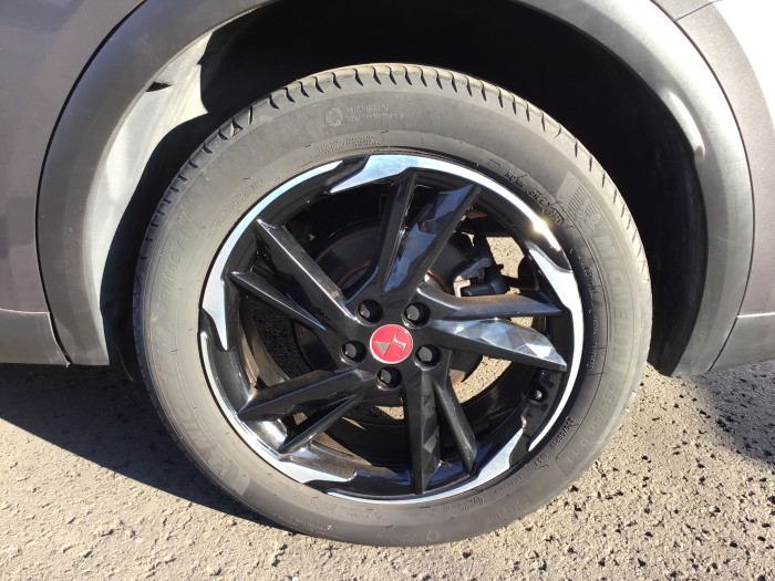 DS DS7 CROSSBACK BlueHDi 130 EAT8 Performance Line+
