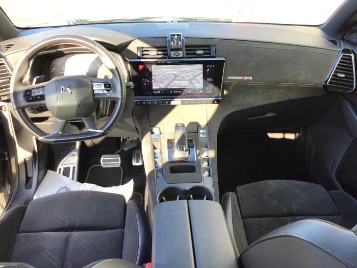 DS DS7 CROSSBACK BlueHDi 130 EAT8 Performance Line+
