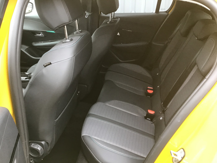 Peugeot 208 PureTech 100 S&S BVM6 Allure