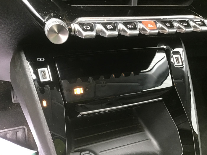 Peugeot 208 PureTech 100 S&S BVM6 Allure