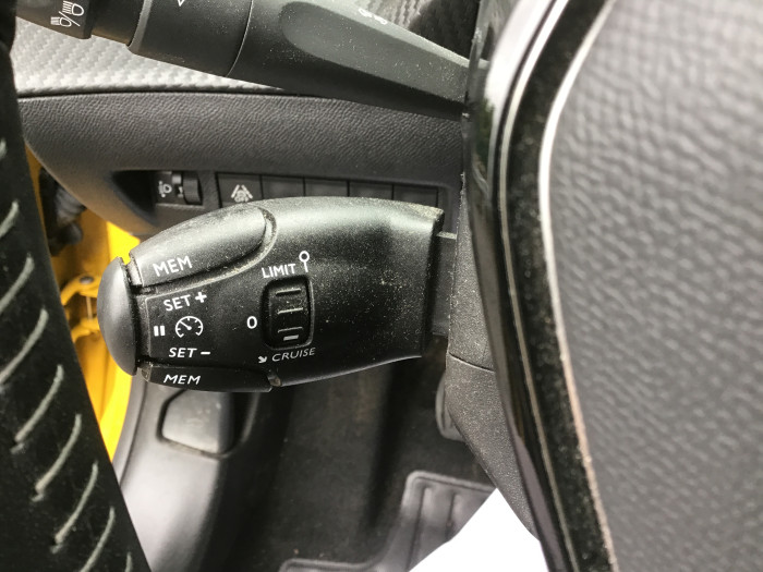 Peugeot 208 PureTech 100 S&S BVM6 Allure