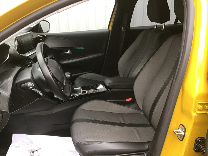 Peugeot 208 PureTech 100 S&S BVM6 Allure