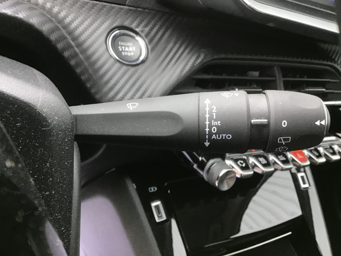 Peugeot 208 PureTech 100 S&S BVM6 Allure Pack